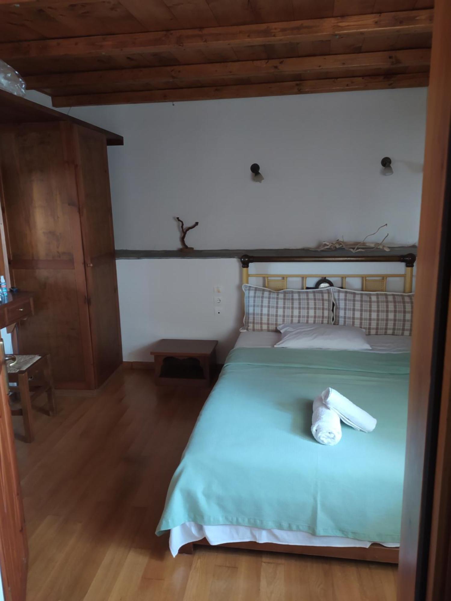 Archontiko Iatridis Hotel Mouresi Luaran gambar