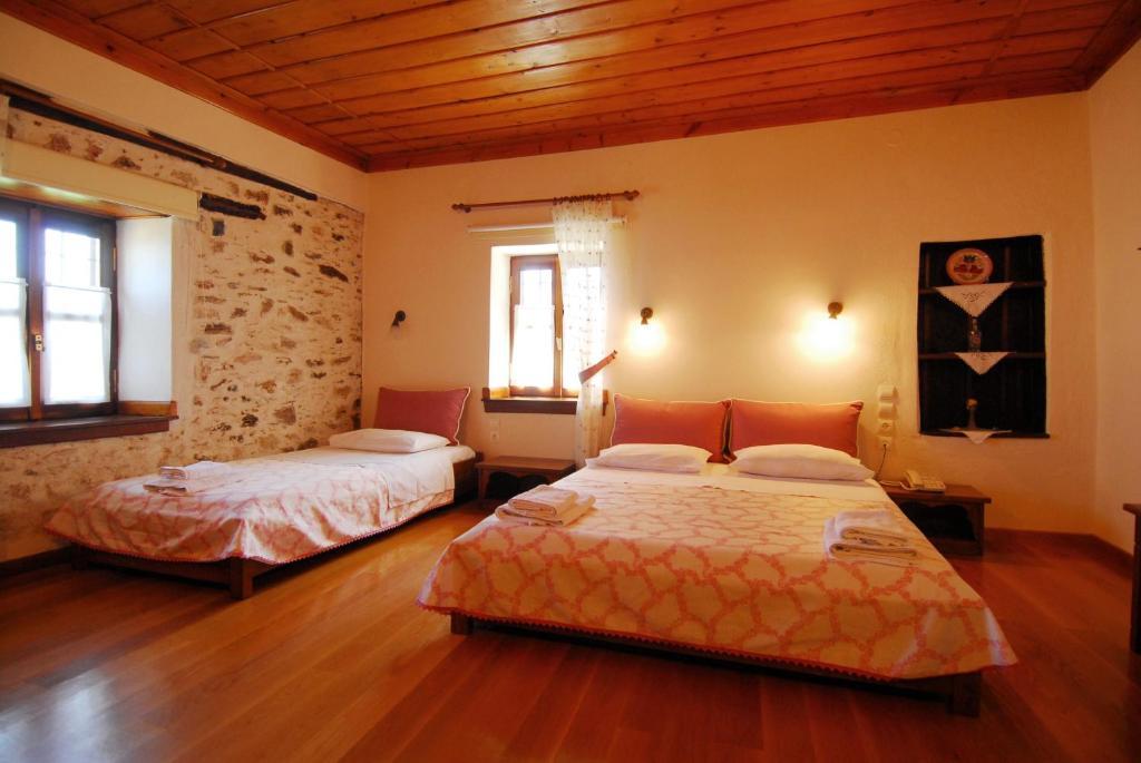 Archontiko Iatridis Hotel Mouresi Bilik gambar