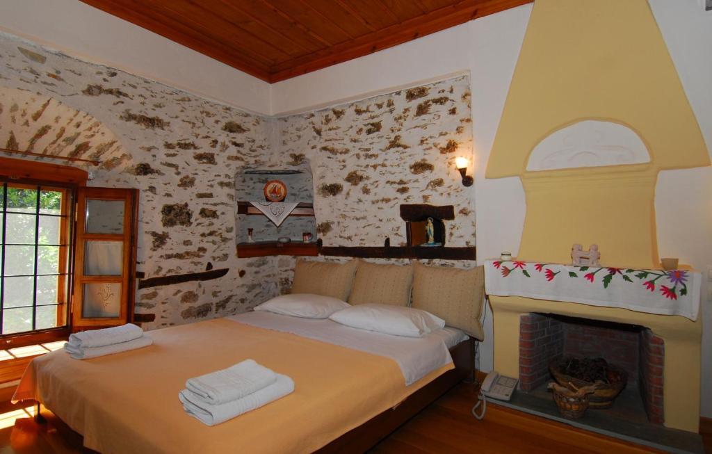 Archontiko Iatridis Hotel Mouresi Bilik gambar