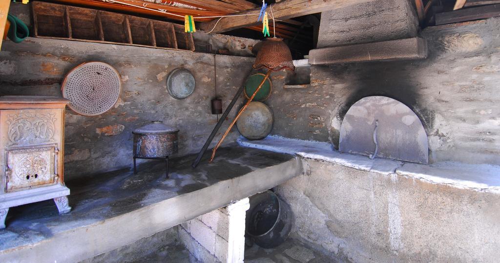 Archontiko Iatridis Hotel Mouresi Luaran gambar