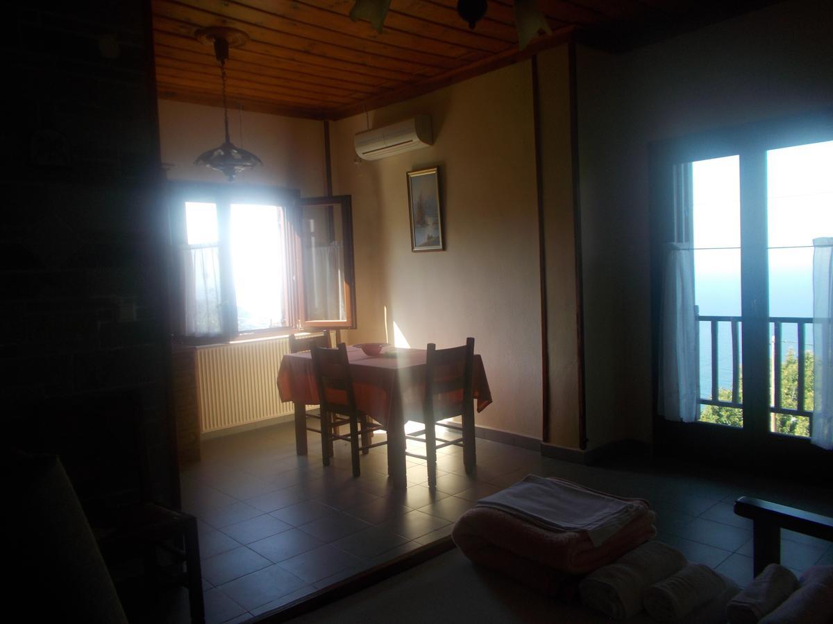 Archontiko Iatridis Hotel Mouresi Luaran gambar