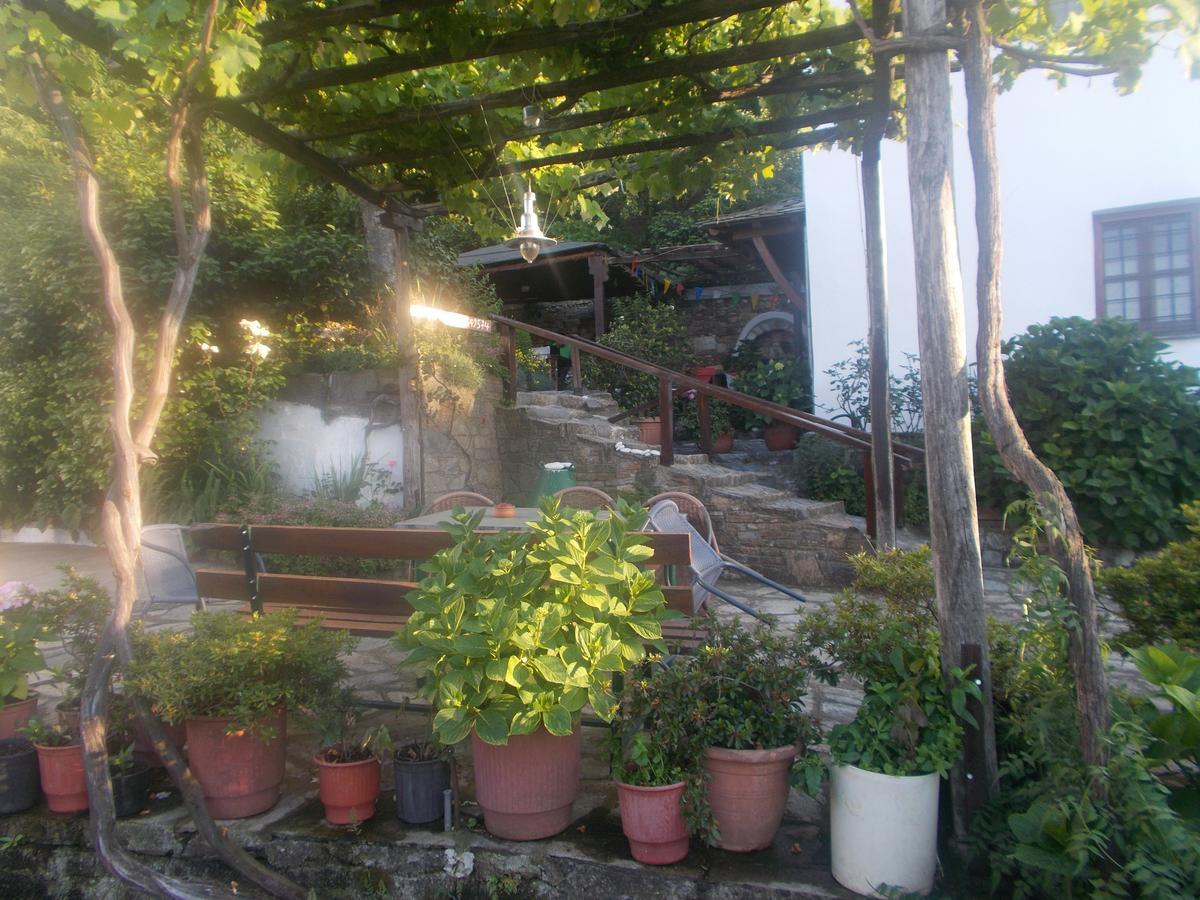 Archontiko Iatridis Hotel Mouresi Luaran gambar